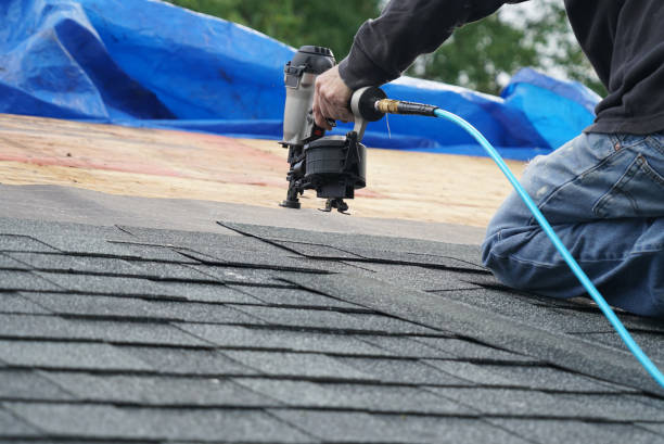 Best Flat Roof Repair Services  in Cloverdale, VA